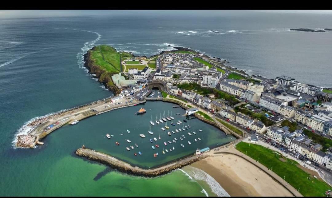 Avarest House Bb Adults Only Portrush Luaran gambar
